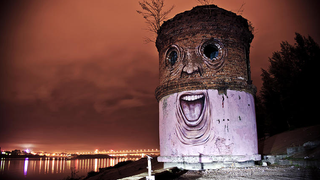 Cool graffitis bring old buildings to life